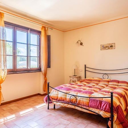 Casolare Dei Fiori - Mughetto Villa มอนติคาร์โล ภายนอก รูปภาพ