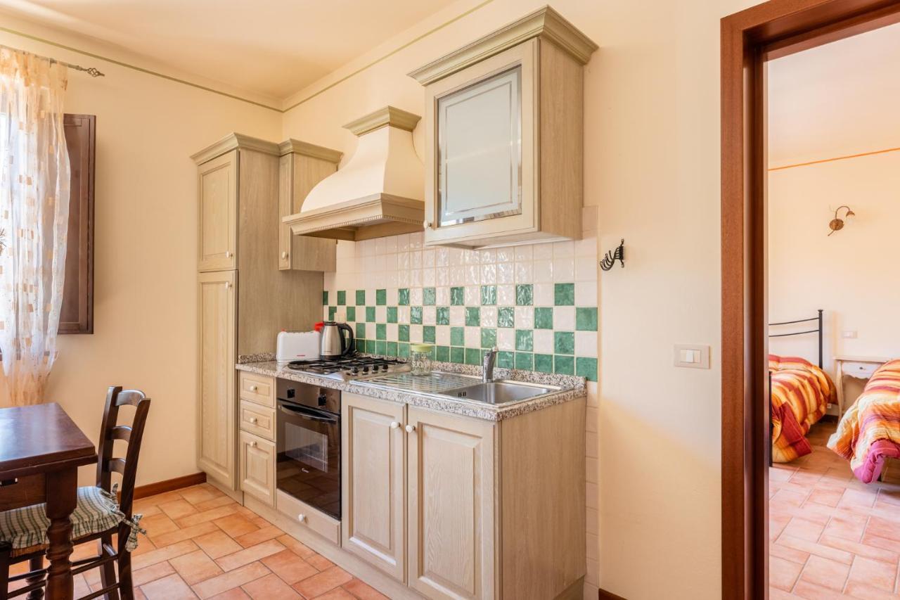 Casolare Dei Fiori - Mughetto Villa มอนติคาร์โล ภายนอก รูปภาพ